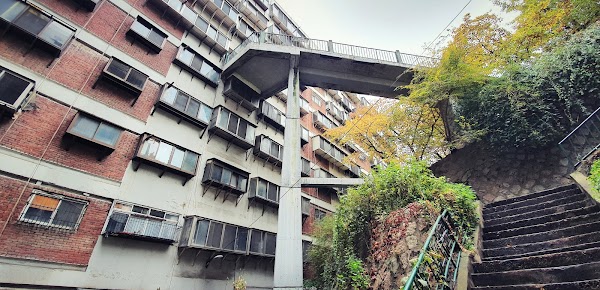 Hoehyeon Sibeom Apartments