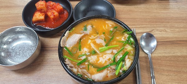 Pohang Dwaeji-gukbap 4
