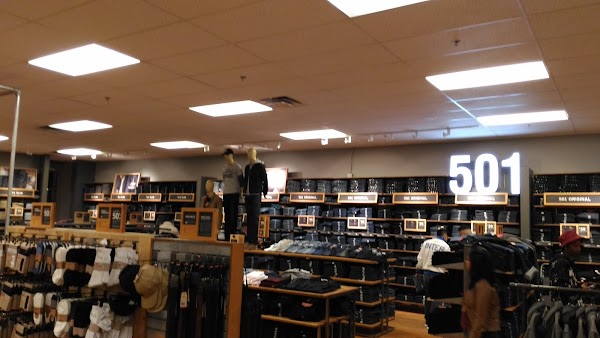 Levi’s Outlet Store 3