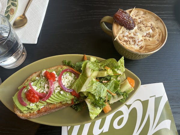 Almond Coffee & Cuisine 2