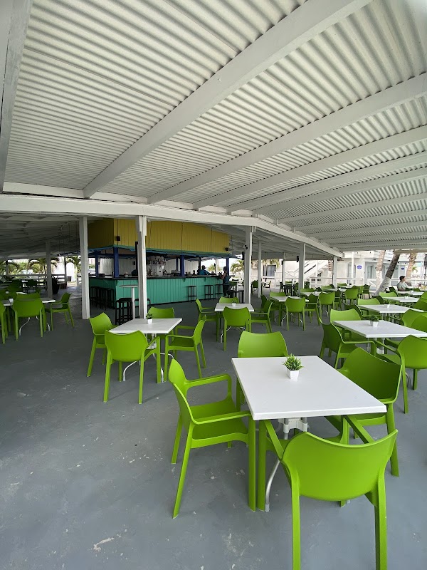 D’s Beach Bar Grill 1
