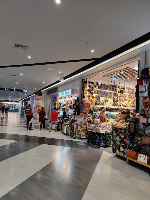 DON DON DONKI MBK Center