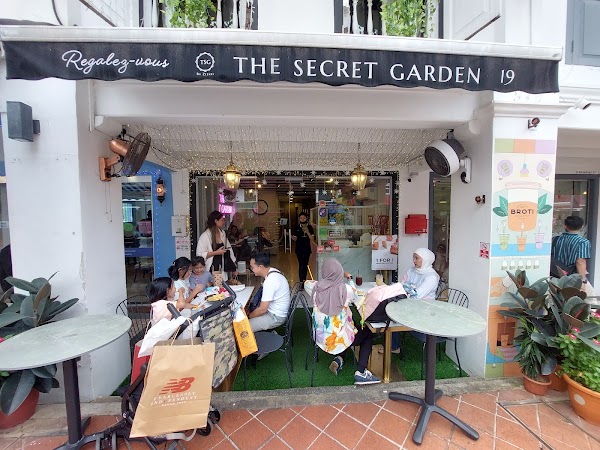 The Secret Garden By Zeekri