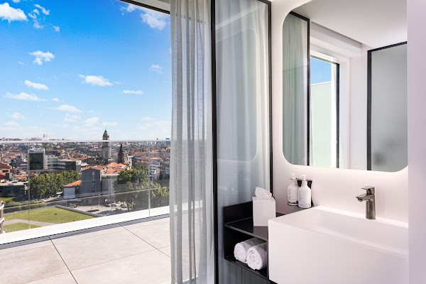 YOTEL Porto