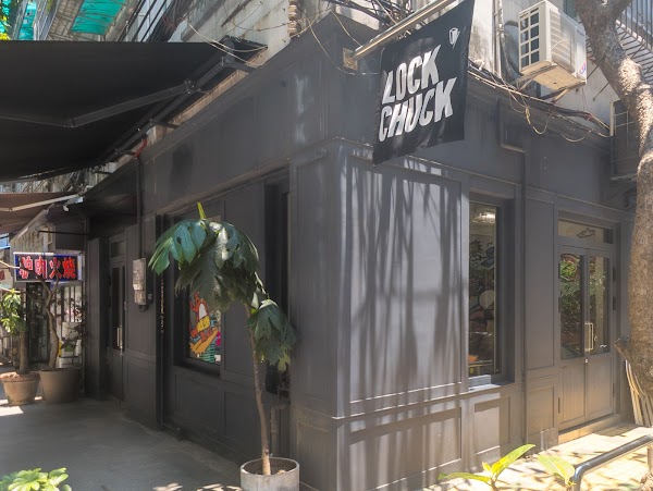 LOCKCHUCKCOFFEE
