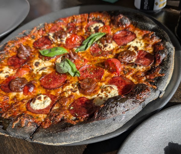 Black Crust Pizzeria 3