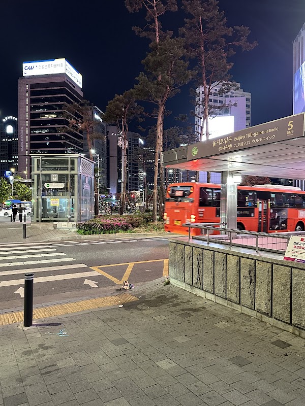 Euljiro 1(il)-ga Station Exit 8 1