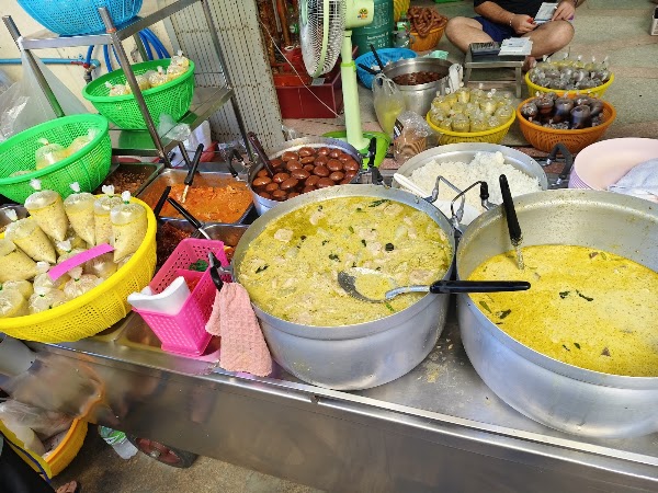 Khao Gaeng Jek Pui (Je Chie) 3