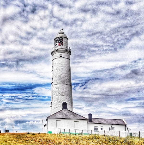 Nash Point Lighthouse 1