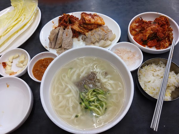 Family Handmade Kalguksu Bossam 3