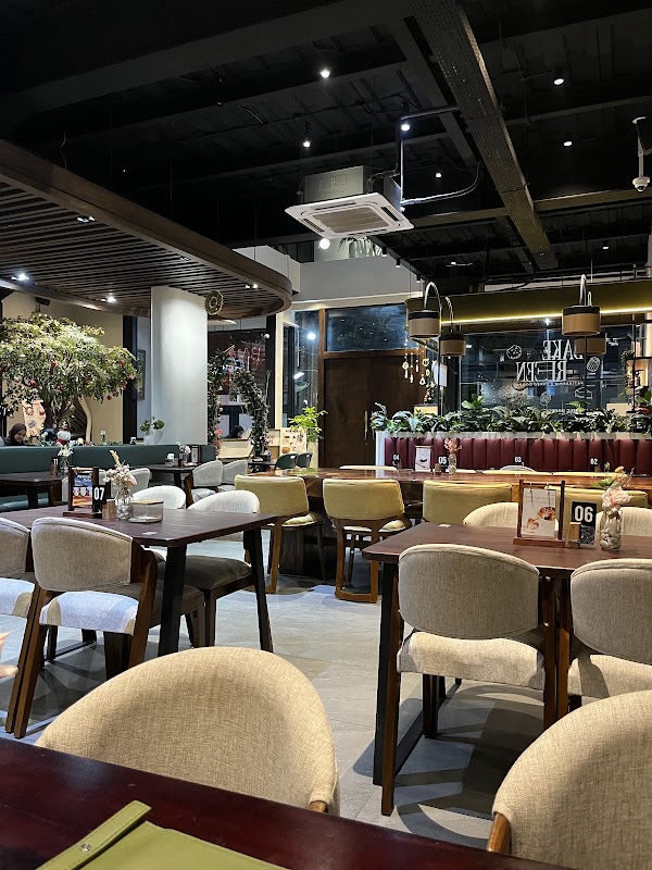 Amoré Líora Restaurant and Cafe 1