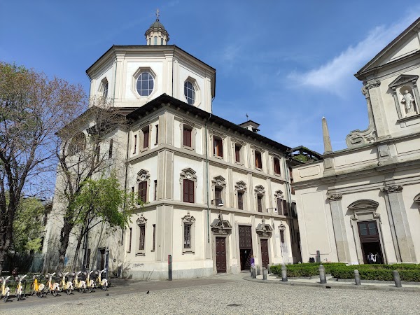 Santuario di San Bernardino alle Ossa 5