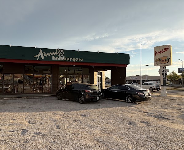 Annies Hamburgers