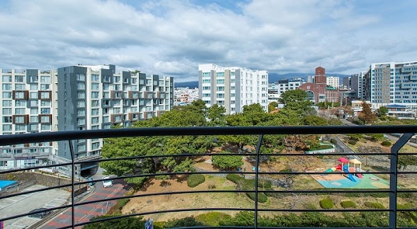 Hotel Bridge Seogwipo