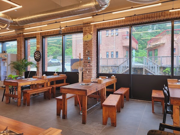 산방산초가집