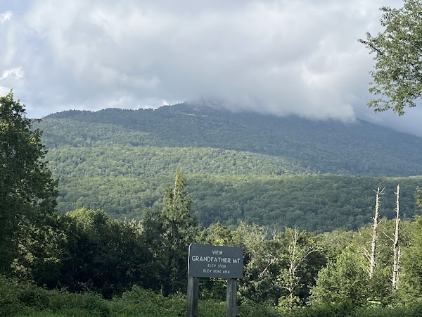 Grandfather Mountain Overlook 4