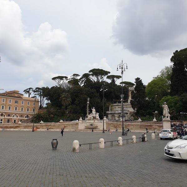 Piazza del Popolo 5