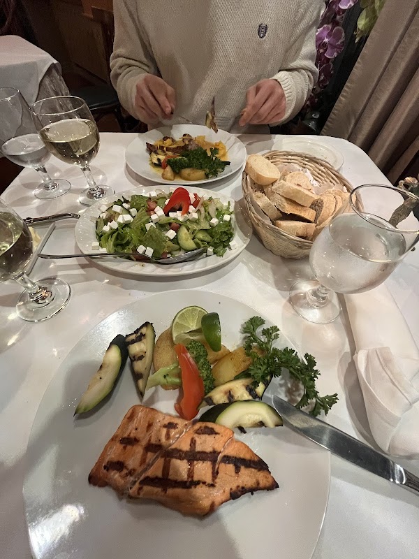 Restaurant Ermitage : Authentic European Cuisine and Fine Dining 3