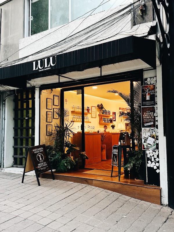 Smells Like Lulu (Flagship)) 1