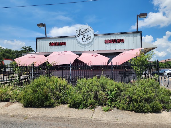 Louie's Cafe 1