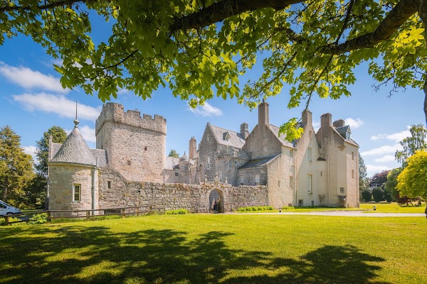 Drum Castle, Garden & Estate (National Trust for Scotland)