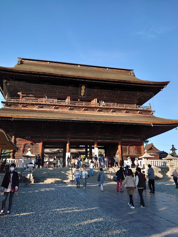 Zenkō-ji temple 4