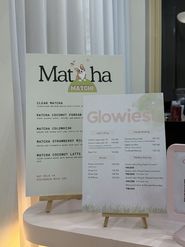 Glowiest Studio ลิฟติ้งขนตา แวกซ์คิ้ว ลงสี ฝังสีปาก 3