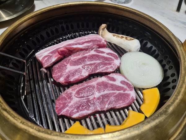 육가온 보라매점 4