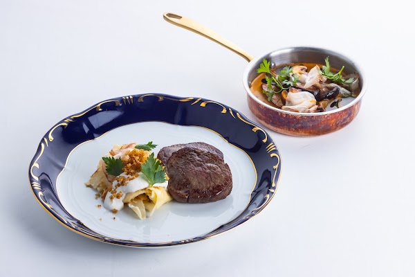 Gundel Cafe Patisserie Restaurant 4