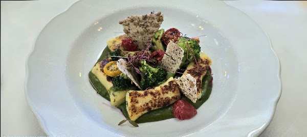 Gundel Cafe Patisserie Restaurant 3