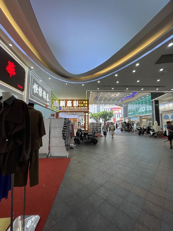 Guangzhou Kyushu fabric market 3