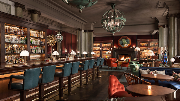 Scarfes Bar