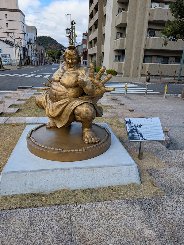 Statue of E. Honda 1