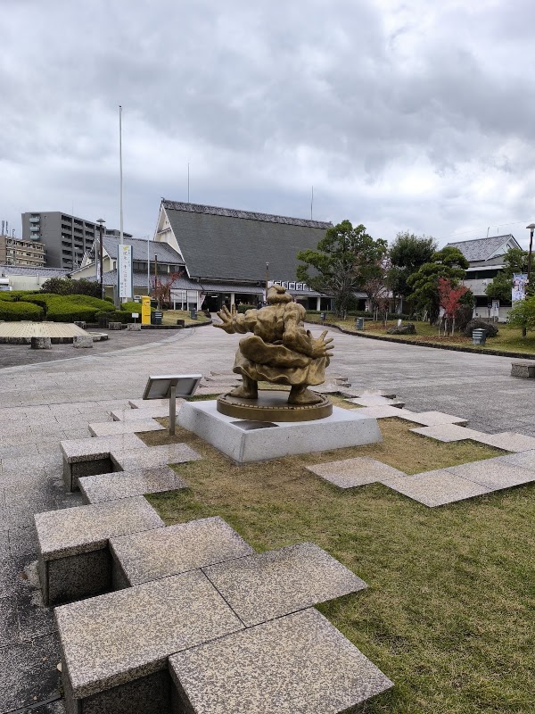 Statue of E. Honda 3