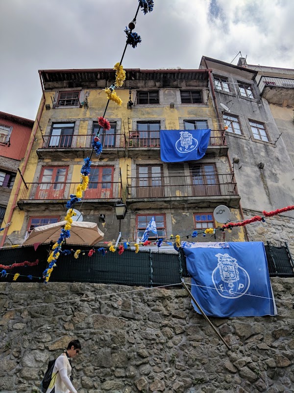 Largo da Pena Ventosa 5