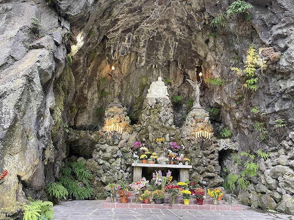 Chapel of Mary @ The Grotto 1