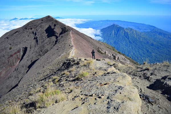 Puncak Gunung Agung Bali 1