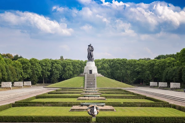 Soviet War Memorial Treptow 4