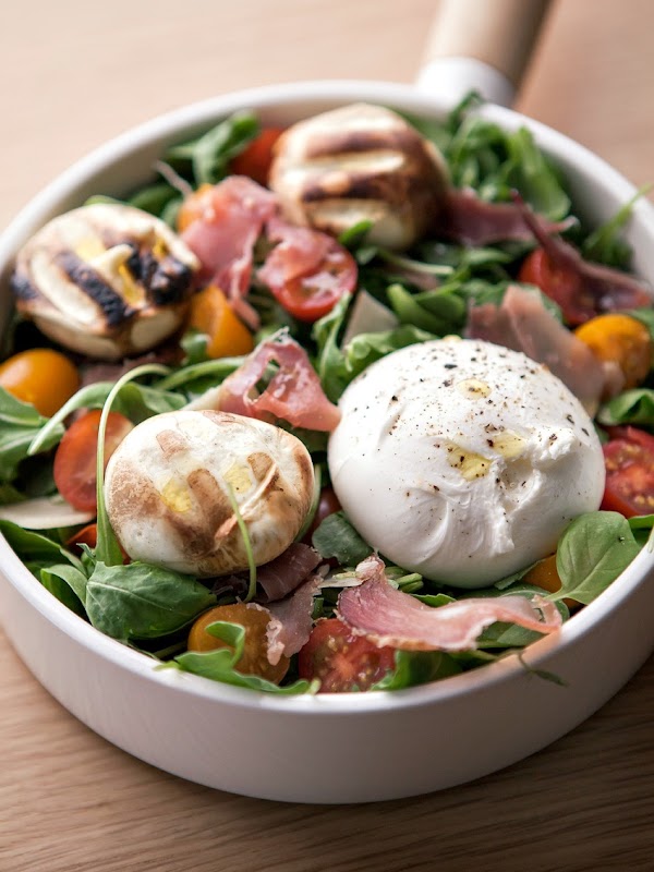 Café Lucy X Mozza & Co 5