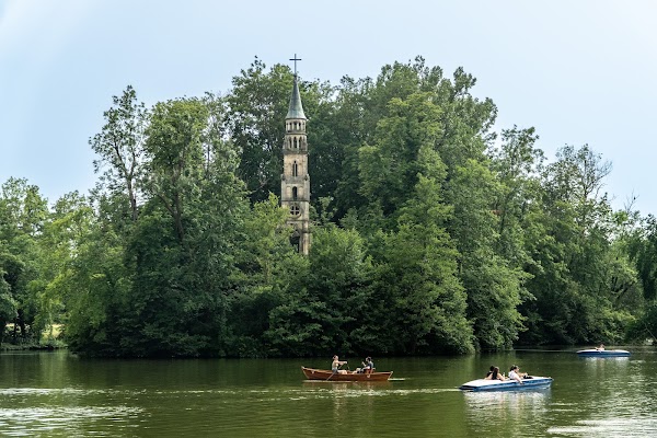 Monrepos Lakeside Palace 4