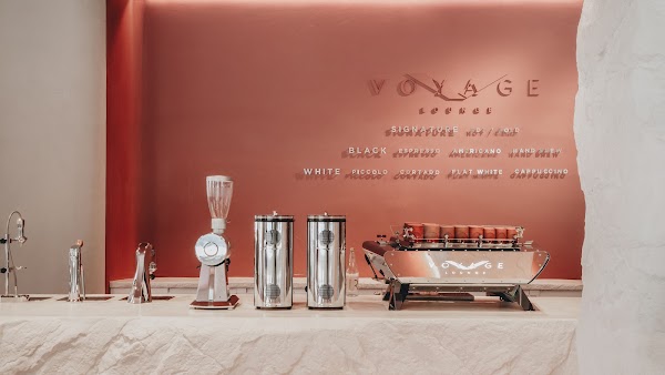 Voyage Lounge London 4