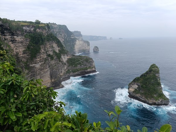 Banah Cliff Point