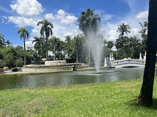 Buak Hard Public Park 1