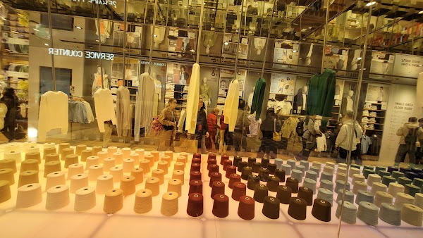 UNIQLO 5