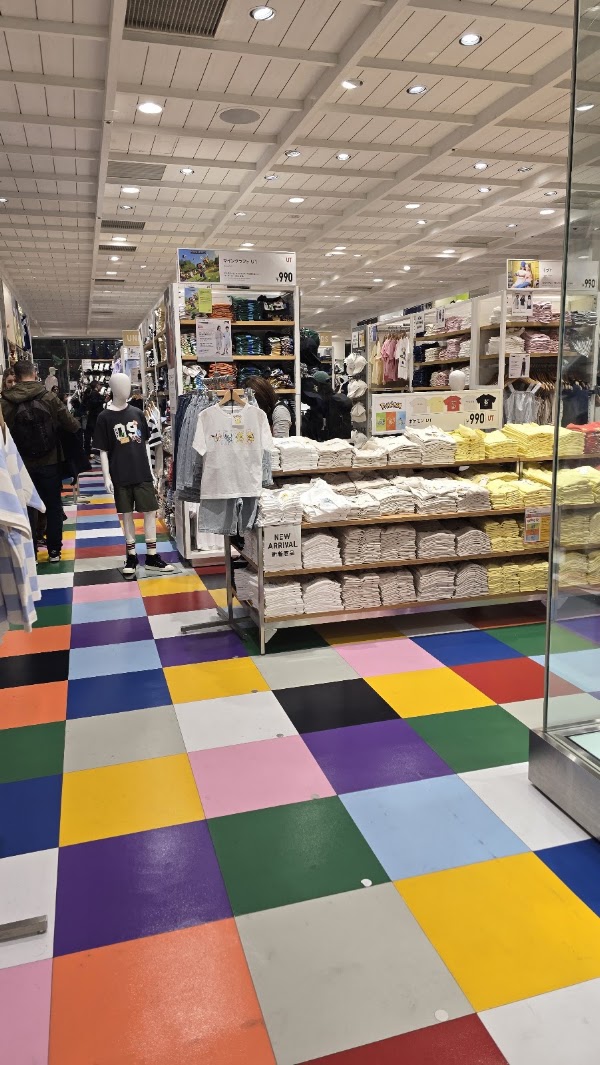 UNIQLO 2