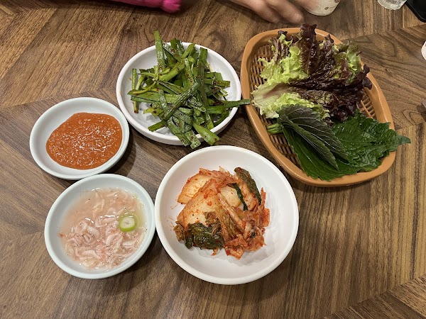 꽃돼지국밥 5