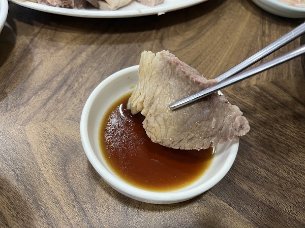 꽃돼지국밥 2