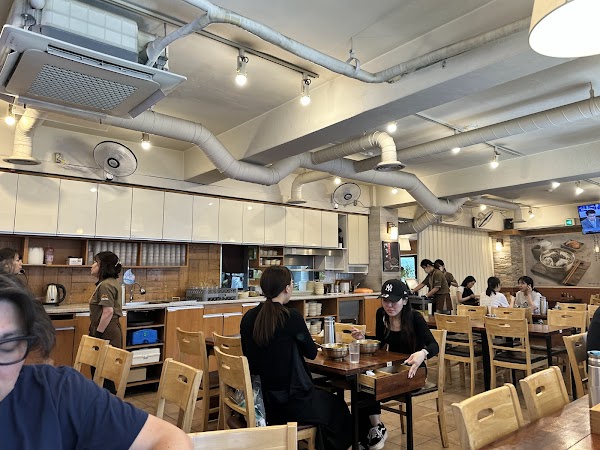 Gangnam Gyoja Head Store 3