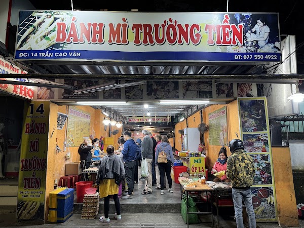Bánh Mì Trường Tiền O Tho 1
