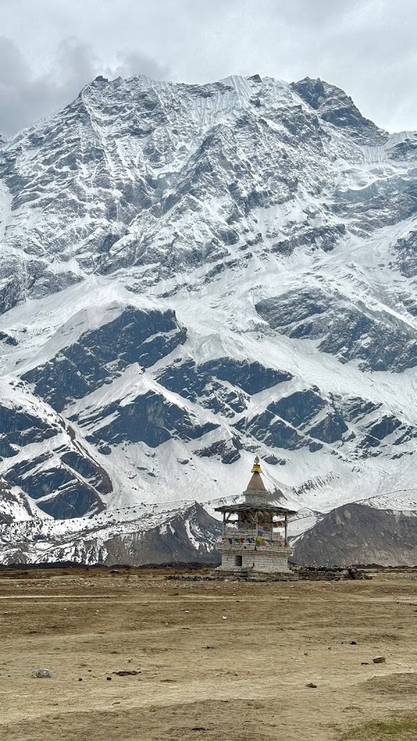Larkya La Pass 2